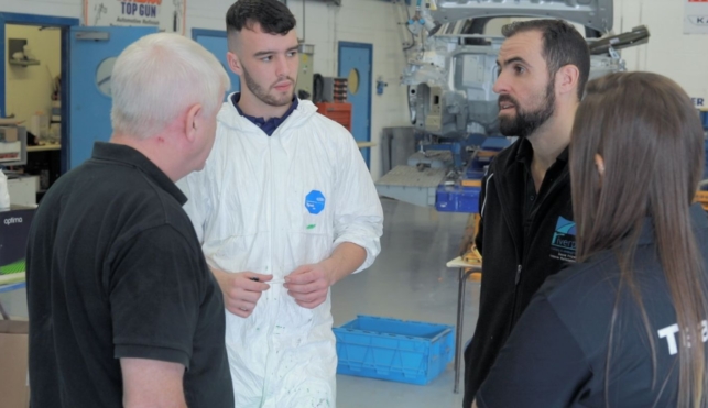 apprentices having a discussion