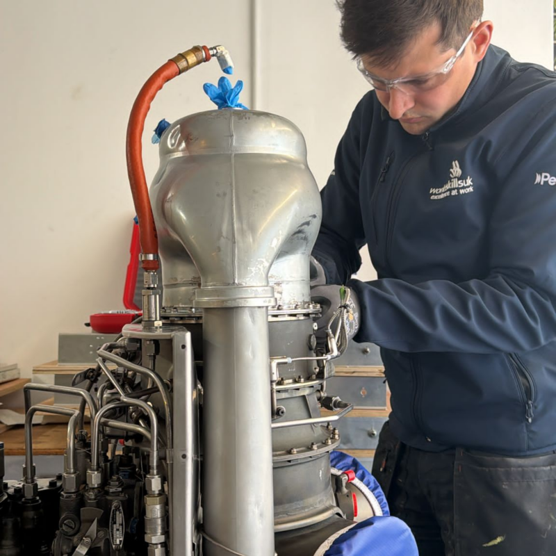 Elyot Harmston, Aircraft maintenance, Team UK